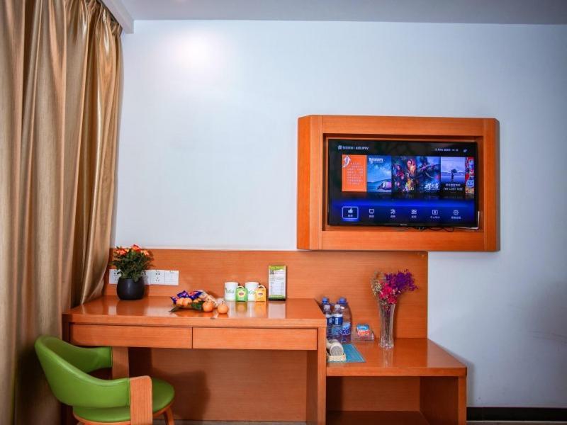 Vatica Shangdong Zaozhuang Tengzhou Railway Station Hotel Екстериор снимка