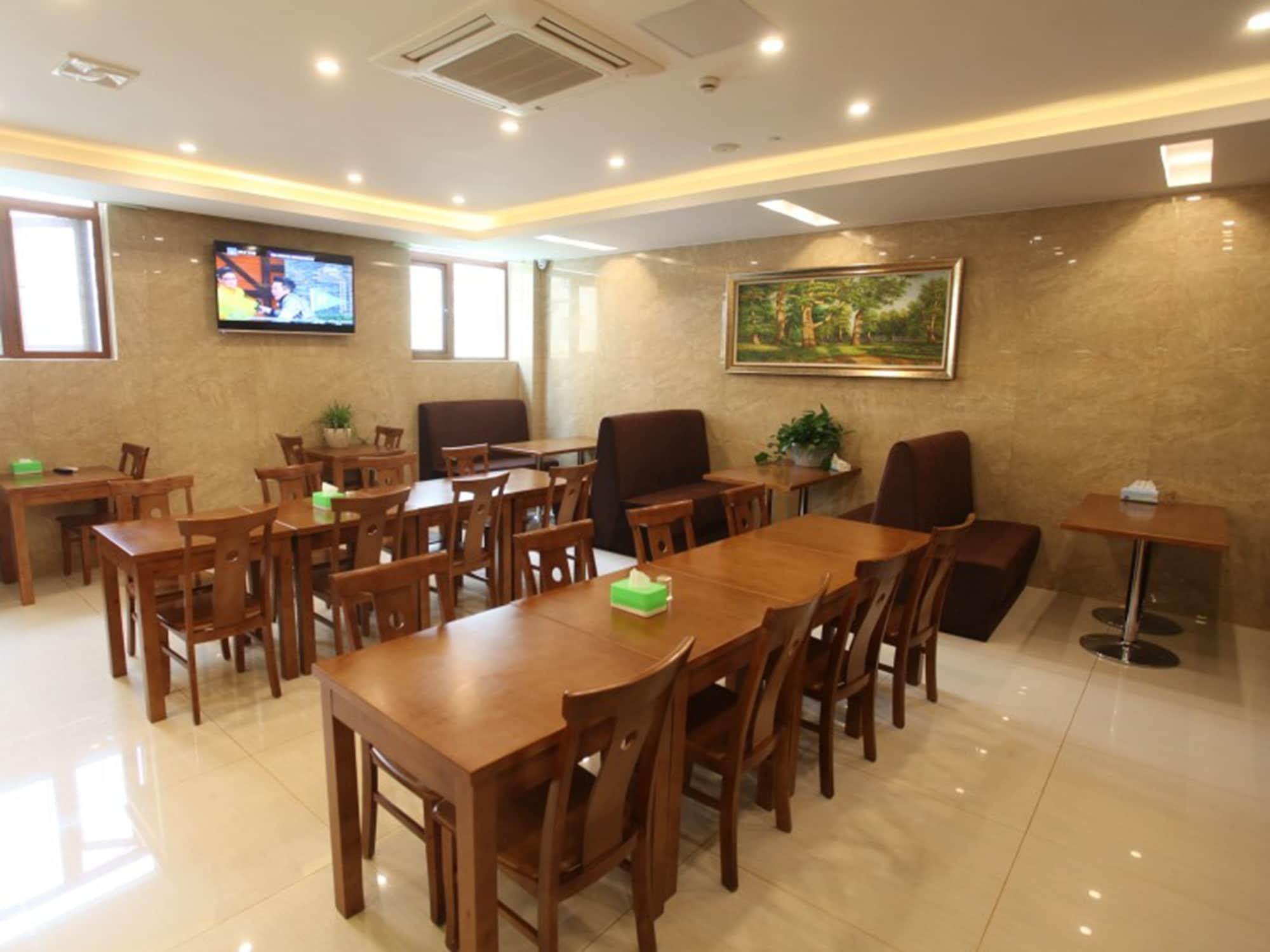 Vatica Shangdong Zaozhuang Tengzhou Railway Station Hotel Екстериор снимка